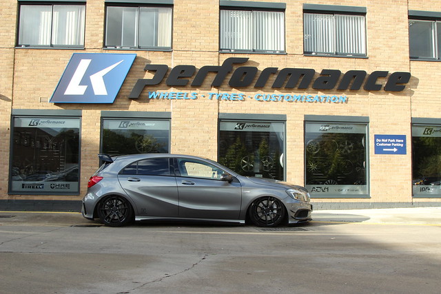 Mercedes A45 AMG - Armytrix